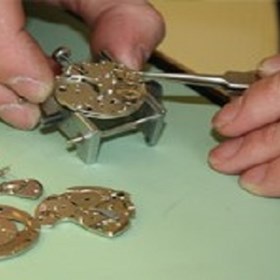 POSTAL REPAIR SERVICE: Ross Watch Repair